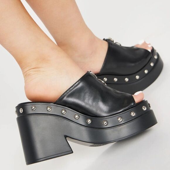 BLACK STUDDED PLATFORM BLOCK HEEL MULE - Picture 4 of 8